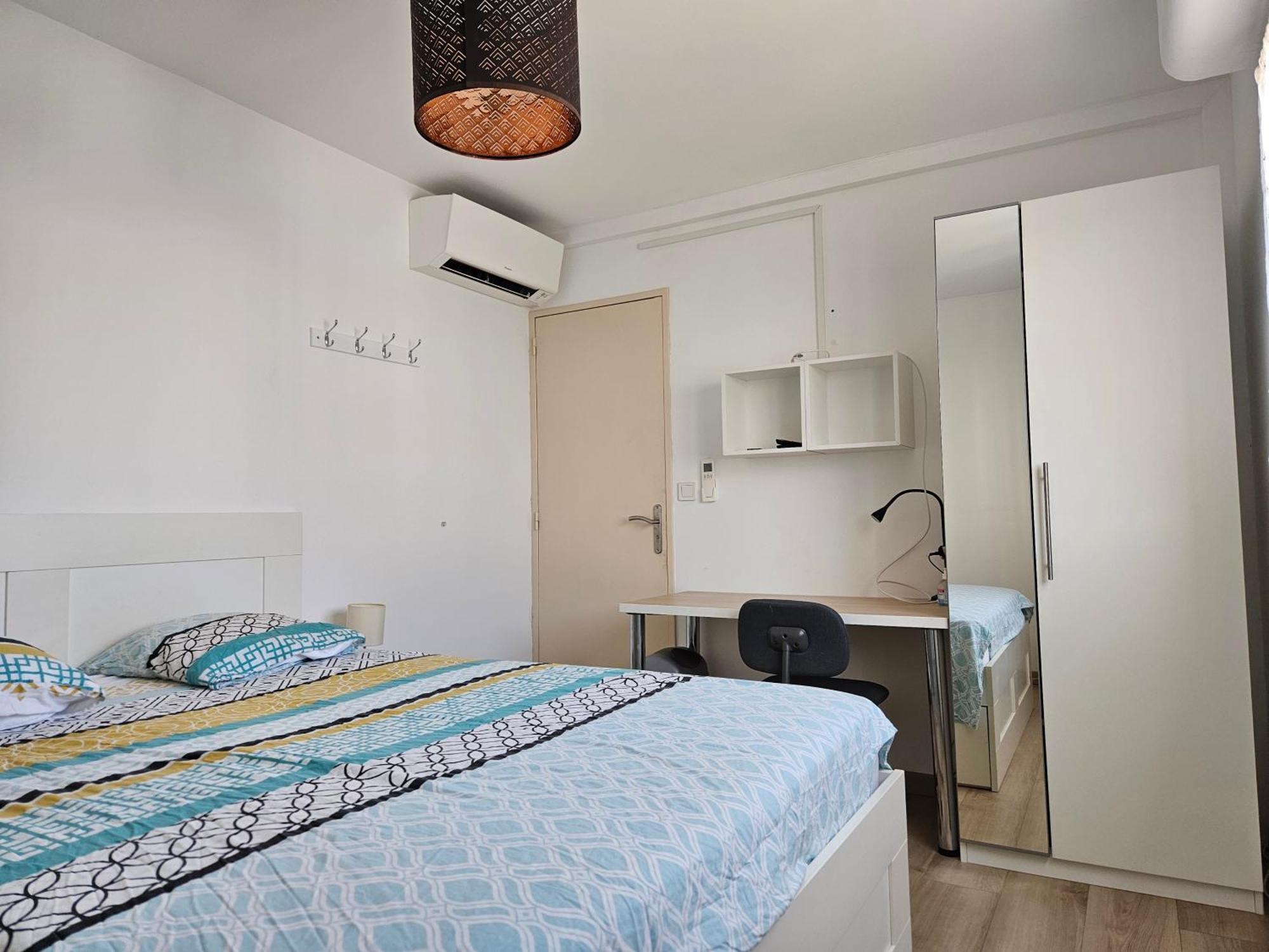 Chambre En Colocation Fille, Proche Mer, Climatisation Toulon Exterior foto